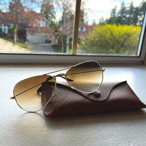 Ray-Ban Women’s Aviator Sunglasses with Case